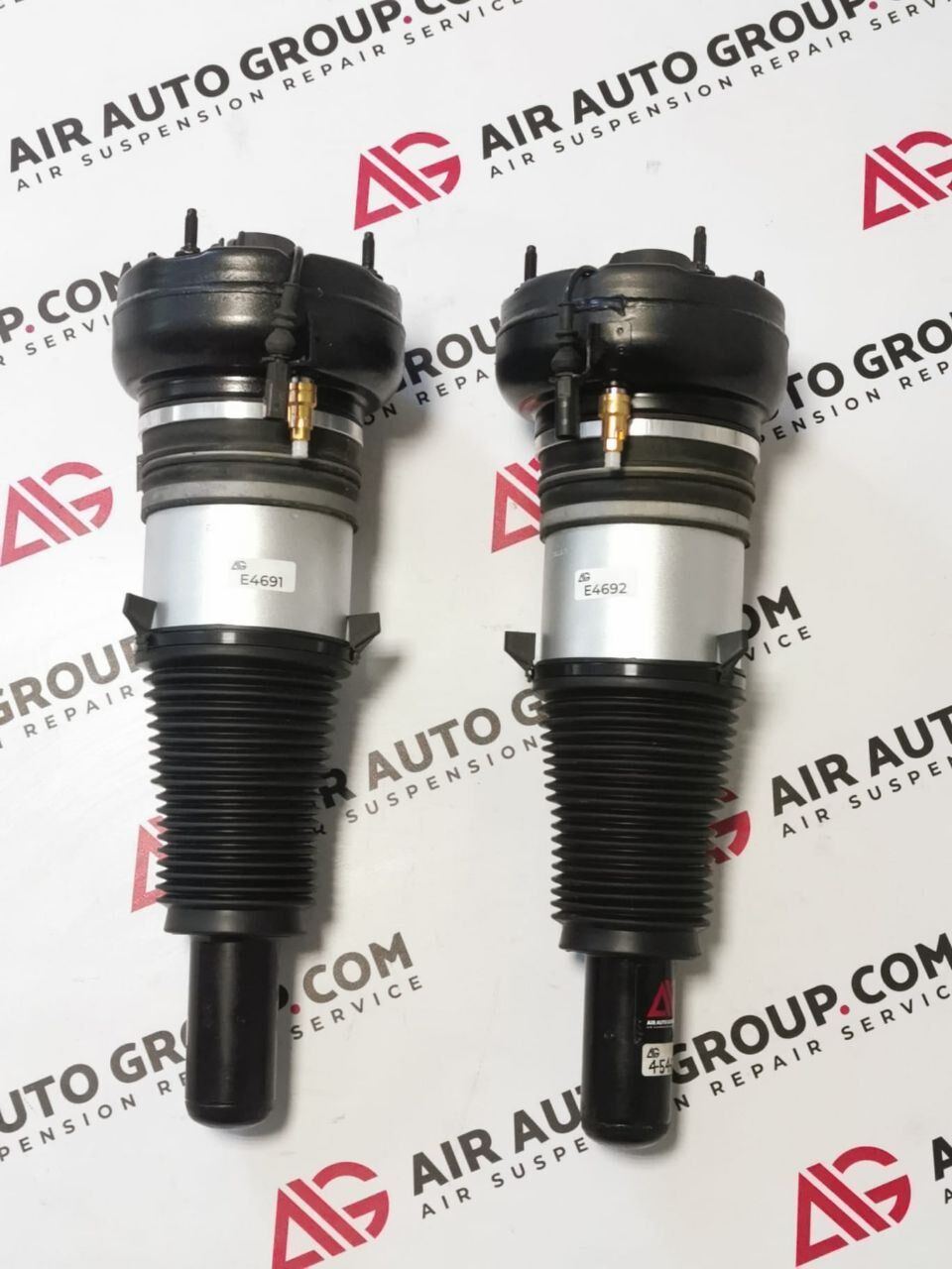 Porsche Macan (95B) Front Air Suspension Strut (Left, Right) with PASM (2014-2023) 5 Porsche Macan (95B) Front Air Suspension Strut (Left, Right) with PASM (2014-2023) 5