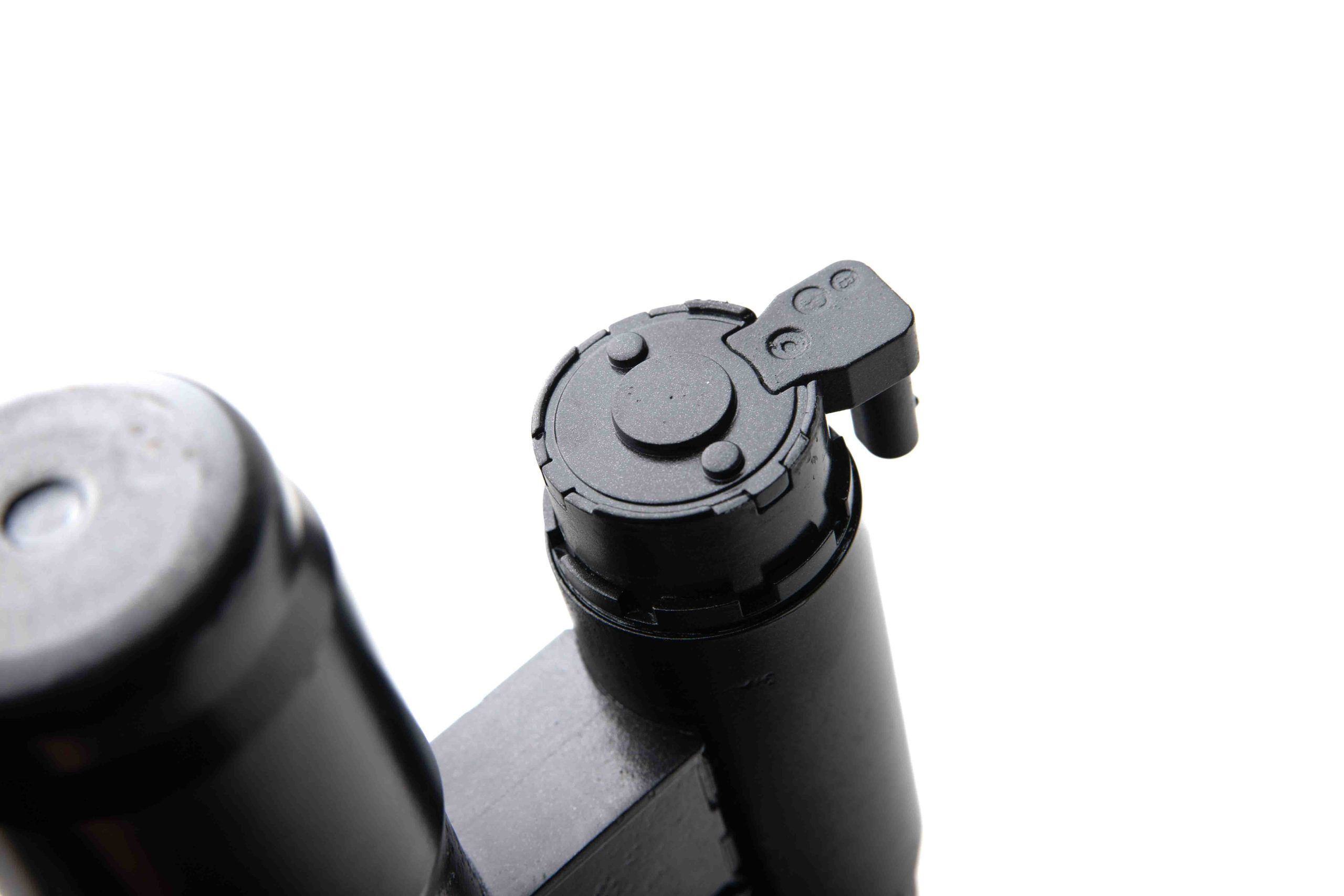 BMW X5 (G05) Front Air Suspension Strut (Left) (2018-2023) 15 BMW X5 (G05) Front Air Suspension Strut (Left) (2018-2023) 15