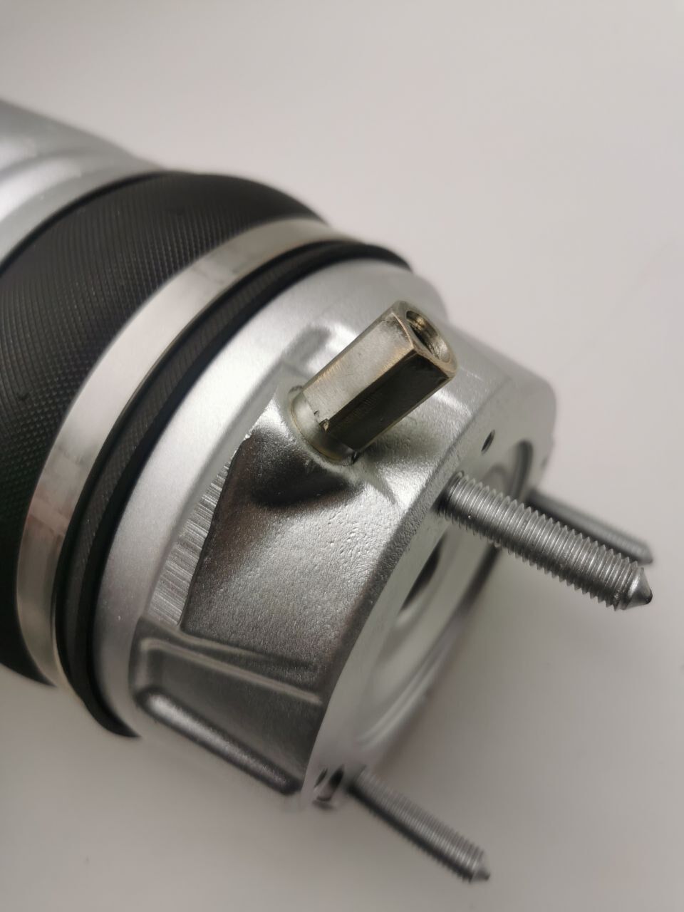 Volkswagen Touareg (7P) Rear (Left) (2010-2018) Residual Pressure Holding Valve 7 Volkswagen Touareg (7P) Rear (Left) (2010-2018) Residual Pressure Holding Valve 7